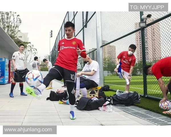 足球球星歇后语巧妙解读:从绿茵场到生活中的幽默智慧 足球球星歇后语巧妙解读:从绿茵场到生活中的幽默智慧